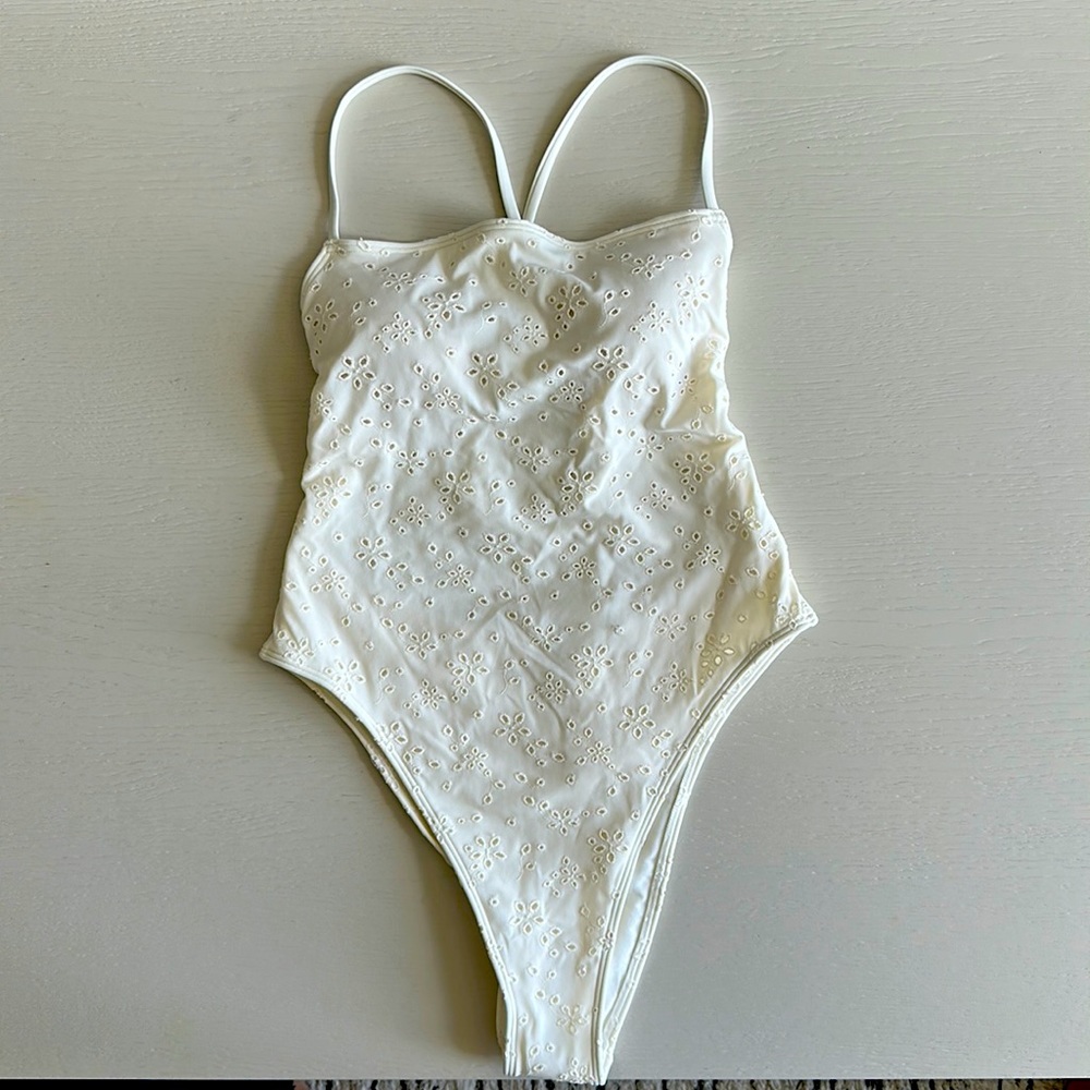 NWT one piece Abercrombie & Fitch cheeky swim